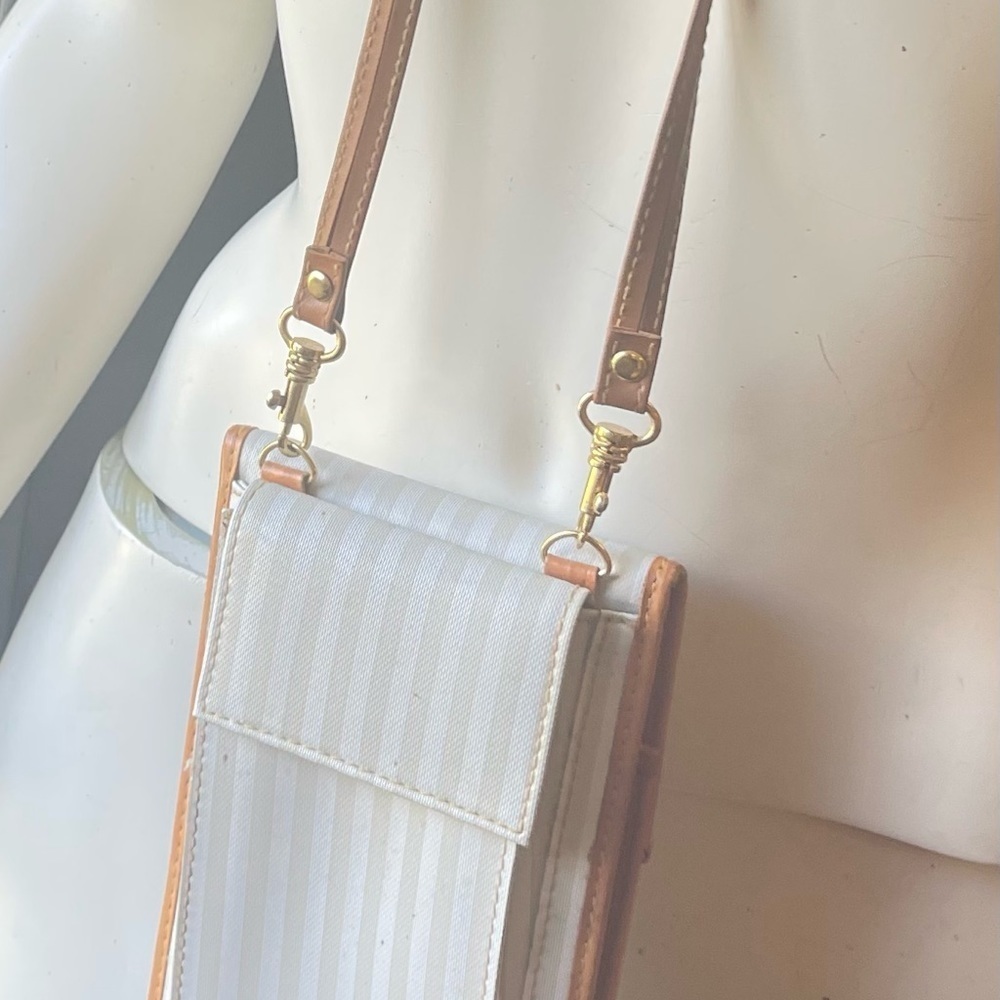 Allan Edward leather purse - Picture 9 of 10